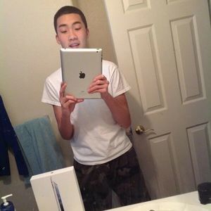 Meet your Posher, Rene